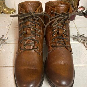 FRYE BOWERY BOOTS 8 B